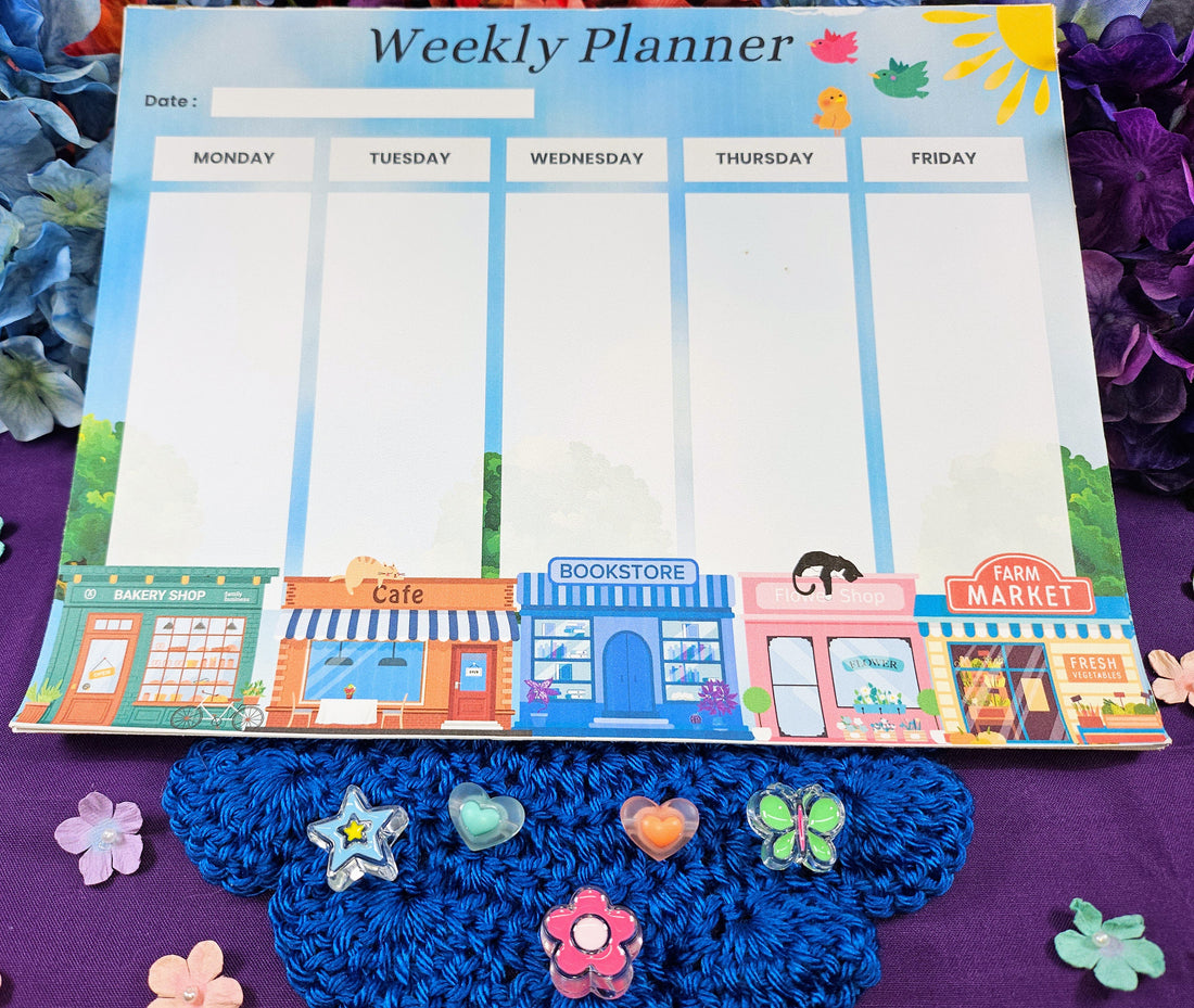 Main Street Weekly Planner Notepad 8.5&quot; x 11&quot; - Bookworm Gift - Notepad