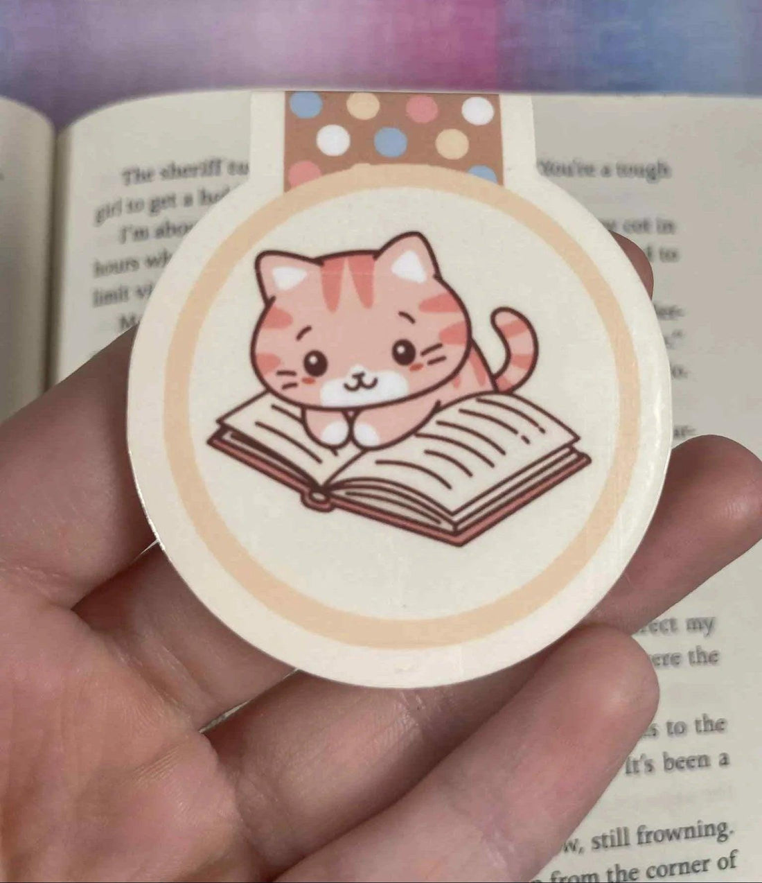 Paws &amp; Pages Reading Cat Magnetic Bookmark - Autumnmist Boutique