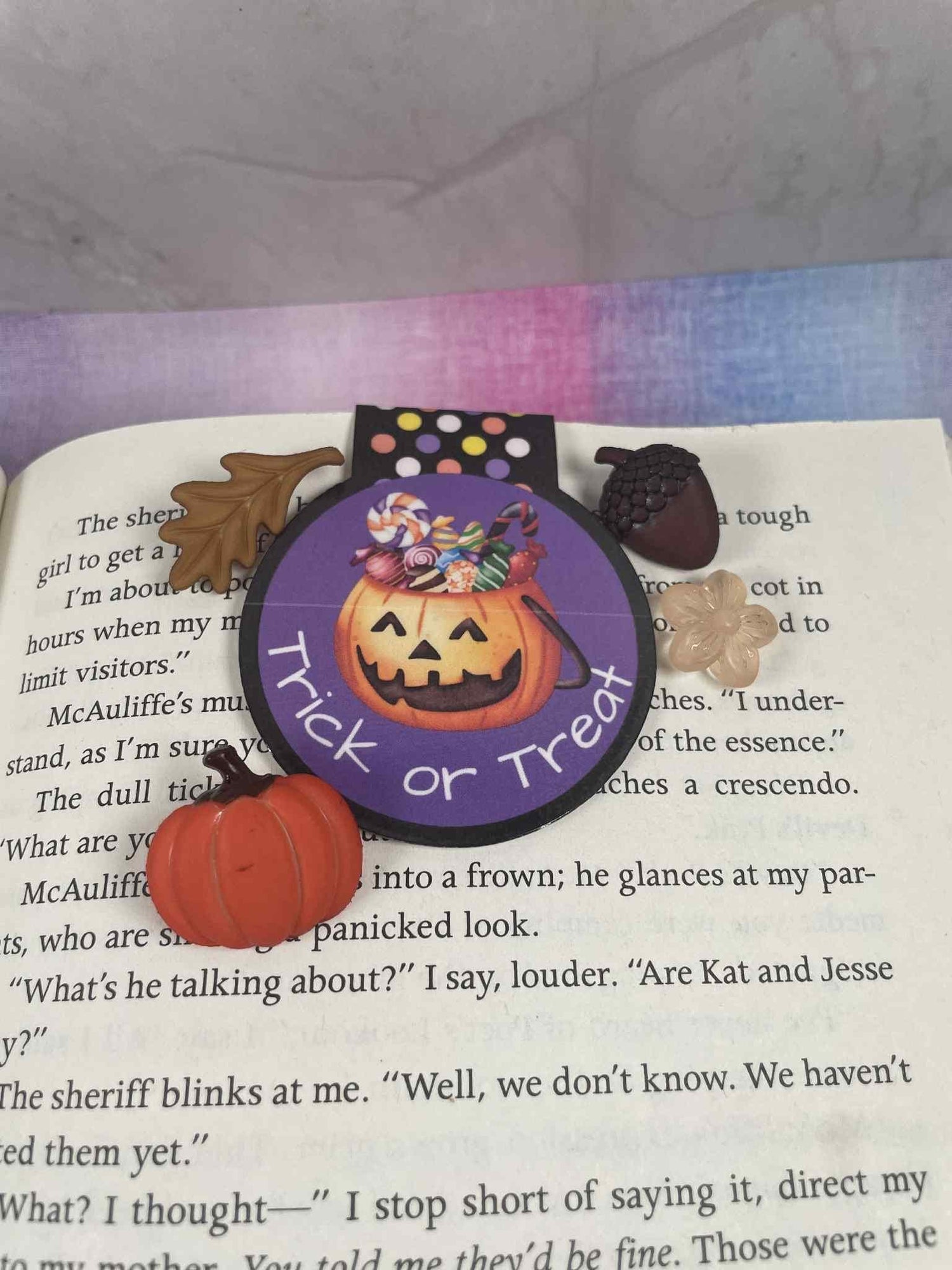 Trick or Treat Magnetic Bookmark - Autumnmist Boutique